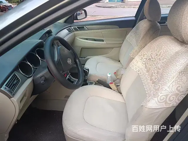 风神S30 2011款 S30-三厢 1.6 手动 尊贵型 - 图片 8