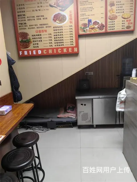 （同城搜铺网免费找店）兴达路17平炸鸡店转让 - 图片 1