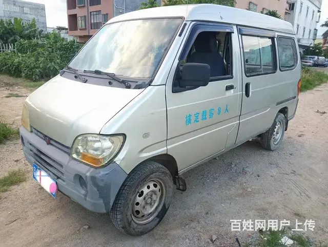 12年五菱之光面包车 - 图片 2