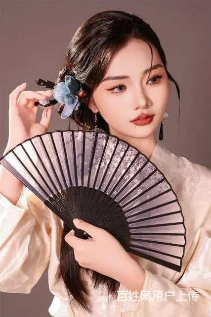 学化妆去哪里好？ - 图片 2