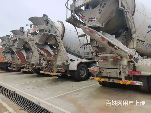刚到一批欧曼前四后八水泥罐车375马力 - 图片 4