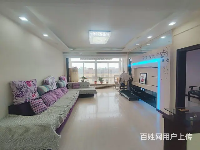 中心市场附近  银鑫花园  电梯6楼 152平  标准的三室 - 图片 2