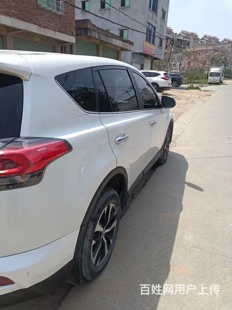 丰田RAV4 2018款 RAV4荣放 2.0 无级 两驱风 - 图片 3