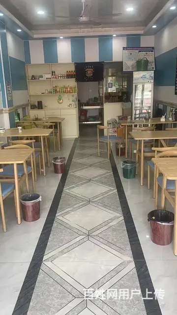 小区门口，人流量大 适合各种生意 位置优越  随时看店 - 图片 2