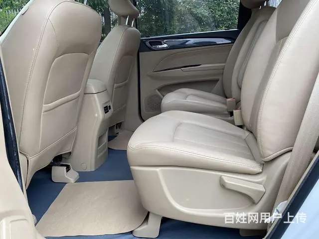 宝骏730 2017款 1.8 序列变速 豪华型7座 - 图片 6