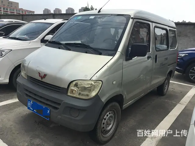 五菱致富面包车 - 图片 1