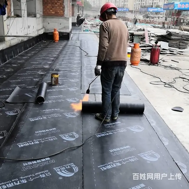 新北区屋顶漏水维修 - 图片