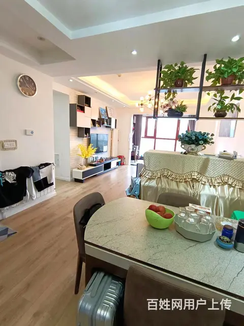 可看碧阳湖美景实验1小兰乔圣菲精装三室两厅两卫带车位带暖气 - 图片 1