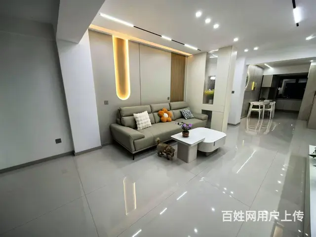 河东一高山水鑫苑车库上二楼86平通厅精装49.8万 - 图片 3