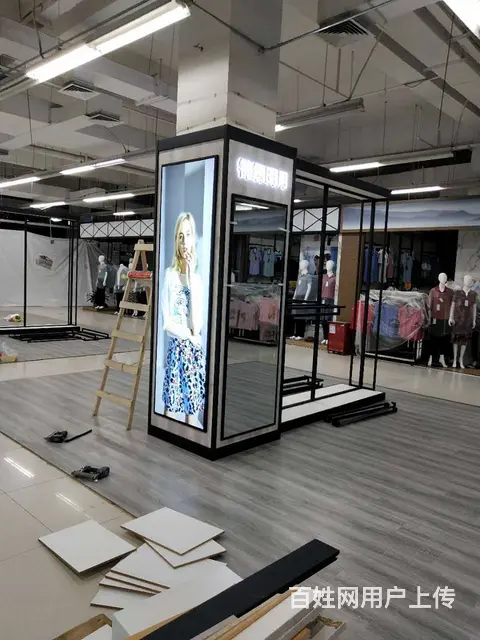 淄博定制服装展柜、袜帽鞋包展架、童装童鞋展示柜 - 图片 1