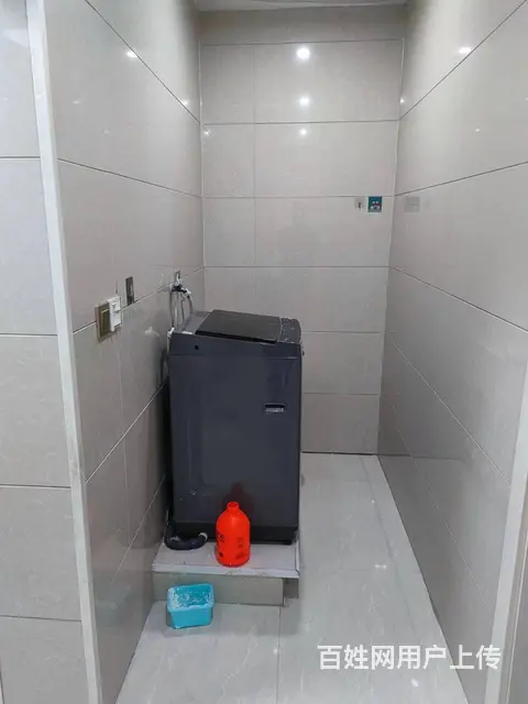 上高四中附近清爽三房基本家具家电全配水电天然气独立有地下室急 - 图片 9