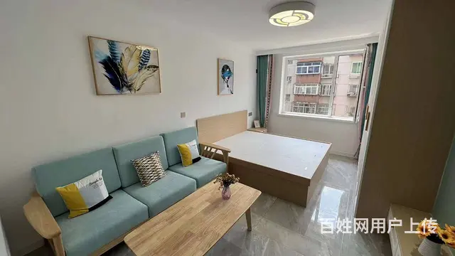 中央大街七中小凌里4楼53平南北通精装修地暖无大税可贷款 - 图片 1