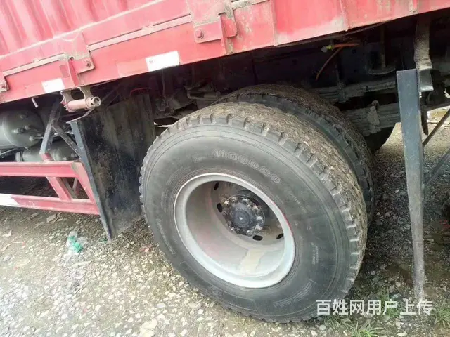 解放J6前四后四平板车7.8米240马力 - 图片 2