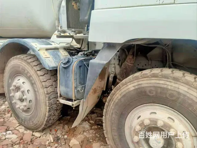二手16年国四华凌前四后八18方水泥罐车380马力 - 图片 9