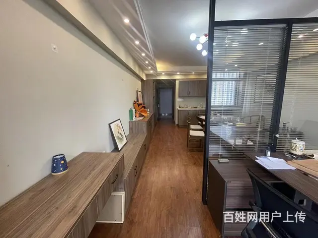 非中介）张店区华润大厦旺铺转让 - 图片 1