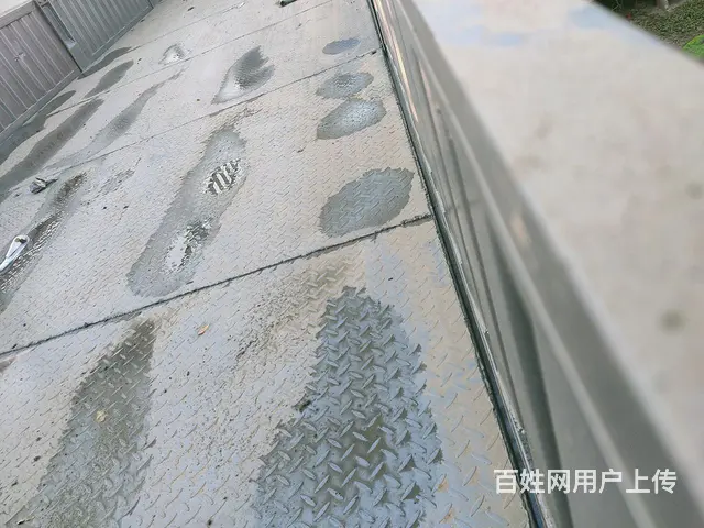 重汽豪沃9.6米 高栏，自动挡带液缓， 国6 - 图片 9