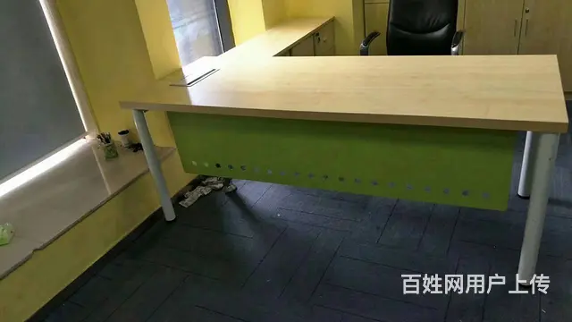 二手会议桌椅出售，员工卡位老板桌椅包送装 - 图片 5