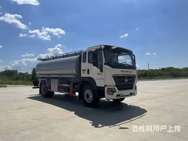 国六重汽豪沃10吨油罐车 公司有现车 价格美丽 - 图片 5