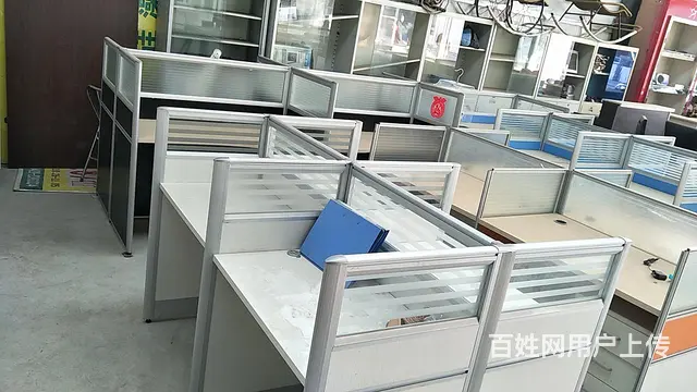 出售大批工位桌椅组合 - 图片 1