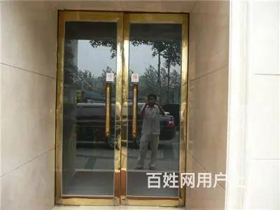 专业维修玻璃门下沉、碰撞、推不动的问题 换地弹簧 - 图片 3