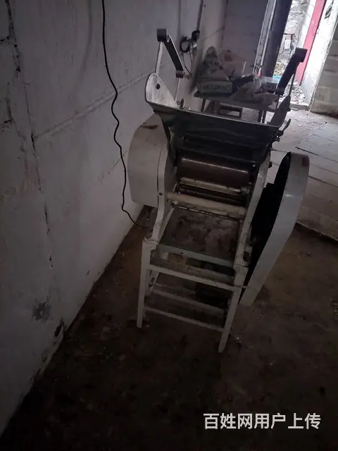 MT60A型电动面条机 - 图片 3