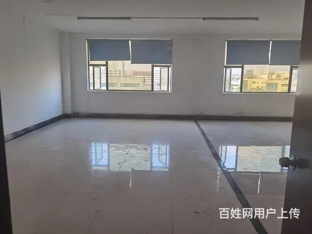 百安物流园靠珠海大道办公室出租（低至30元精装修） - 图片 7