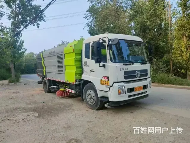 二手扫路车吸尘车带洒水吸尘 - 图片 2