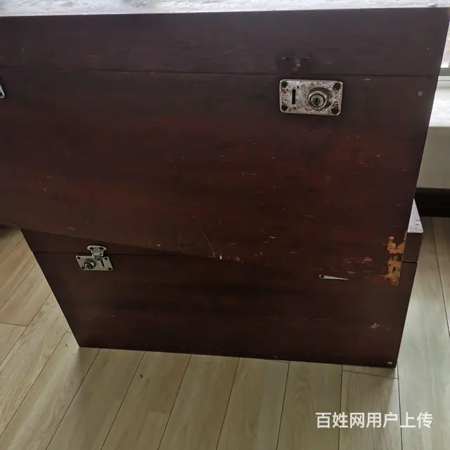 老樟木箱 - 图片 2