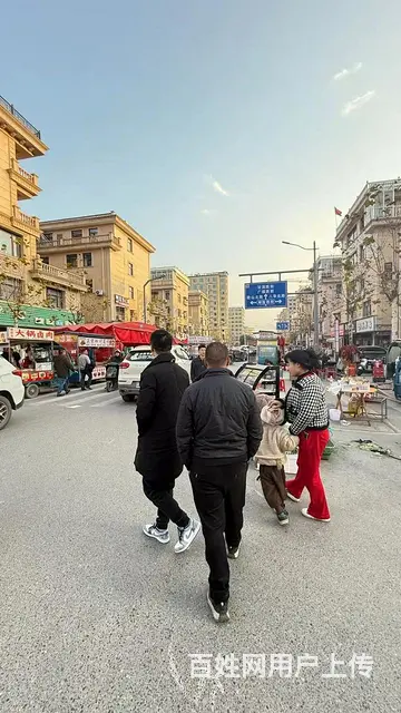 （及 致）位于湖田小区夜市中间的餐饮店转让！人流大！生意好做 - 图片 1