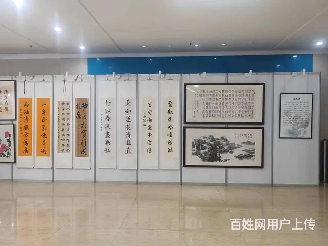 广州八棱柱挂画展板租赁 - 图片 1