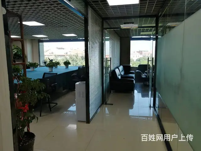 超低出租湖里殿前翔鹭酒店旁办公室含办公家具创业 - 图片 5