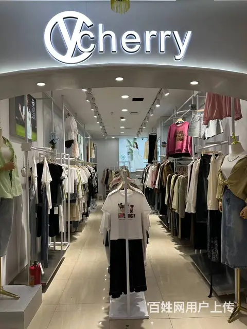 （51旺铺推荐）解放路步行街45平服装店转让 - 图片 2