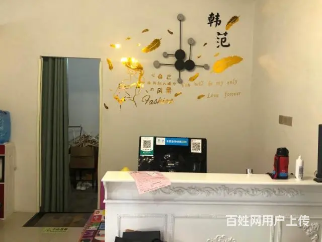 北城新区阿奎利亚成熟商圈沿街精装服装旺铺转让 - 图片 2