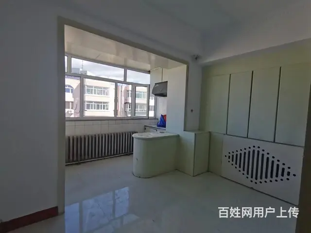新鹤B区，8楼，顶楼，无电梯，年租 - 图片 6