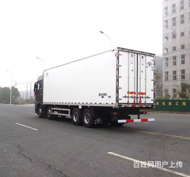 福田欧曼银河9.6米冷藏车 舒适顶配  厂家可分期 - 图片 3