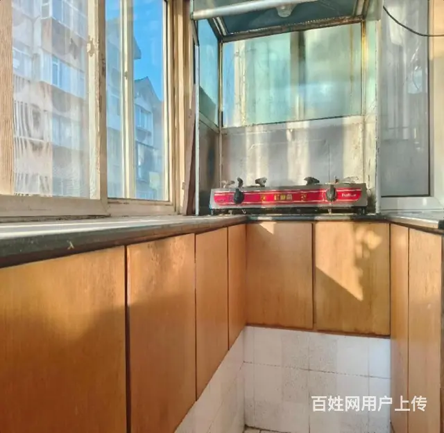 朝阳街烟台山附近三楼三室一厅出租1800 - 图片 3