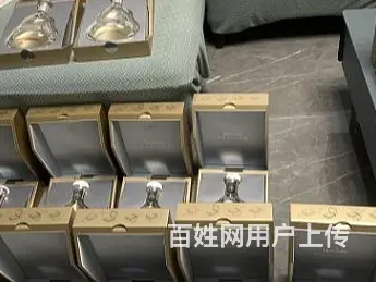 清远生活服务30年成套茅台酒瓶回收电话多少 - 图片 1