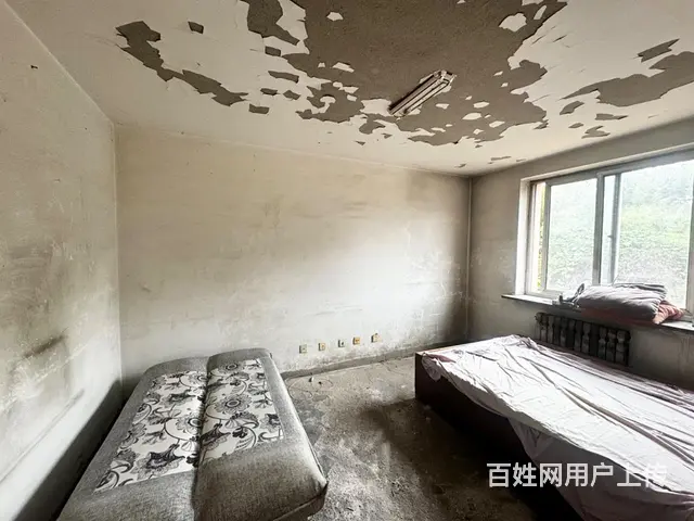 新地号，2楼2楼，南向，靠路边车站近，适合老年人居住，可贷款 - 图片 2