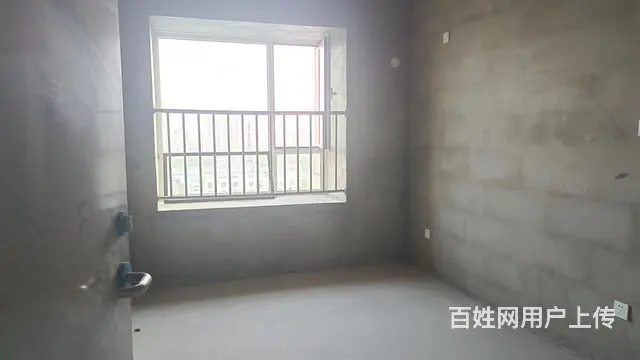 城发凤凰城 可贷款三室 带院子带车位 83万 钥匙 - 图片 3