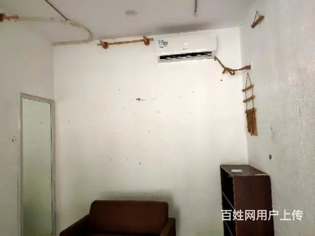 无转让费临大街人流车流量大有钥匙可随时免费看房 - 图片 1