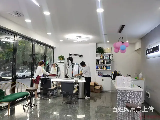 （达州铺源网）西外龙泉宜家小区大门口120㎡美发店转让（带夹 - 图片 2