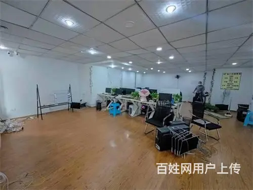 （达州铺源网）市内滨江名都C座六楼210㎡办公室出租 - 图片 5