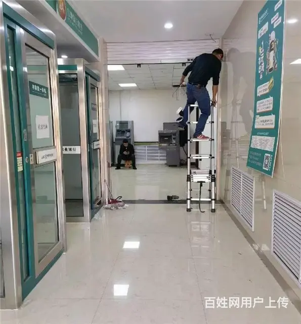 【同城搜铺网免费找店】十三中对面130平空铺出租 - 图片 3