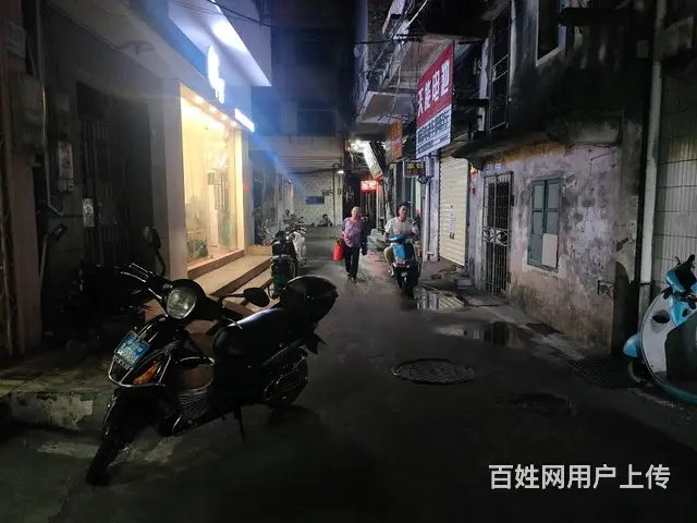 和平北新风里80平空铺和 望海国际后面110平三房两厅 出租 - 图片 2