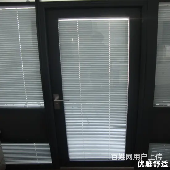 江苏玻璃隔断在现代简约风格的办公室中得到广泛应用 - 图片 3
