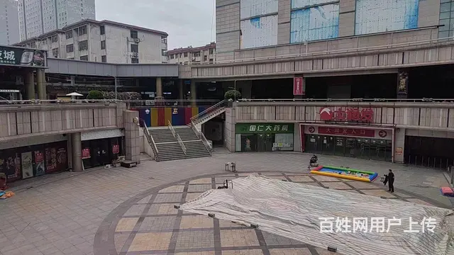 58奥斯卡商业街 现招商餐饮、健身、娱乐、电竞、展销、电商等 - 图片 1