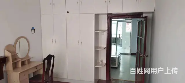 出卖新鹤B去   二中十七中育民小学，正房15万顶楼72平 - 图片 3