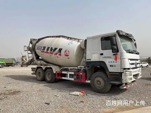 17年二手豪沃搅拌车出售 大14方 380马力 - 图片 1