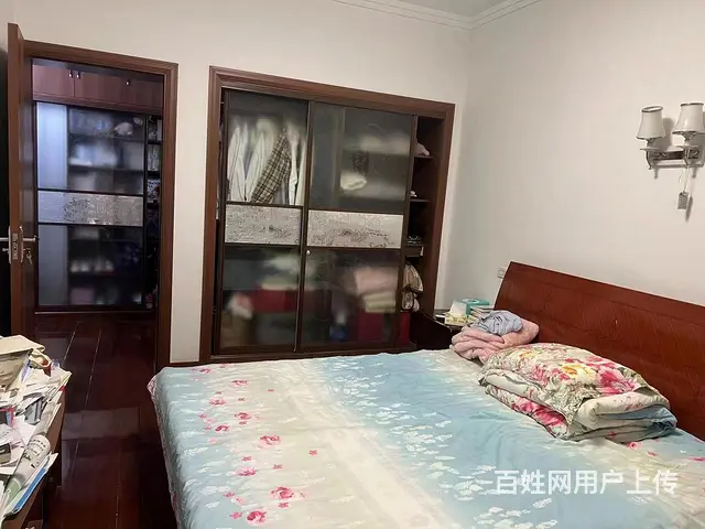 新世纪花园 老精装3室，带独立车库，陪读好房，拧包入住位置好 - 图片 2
