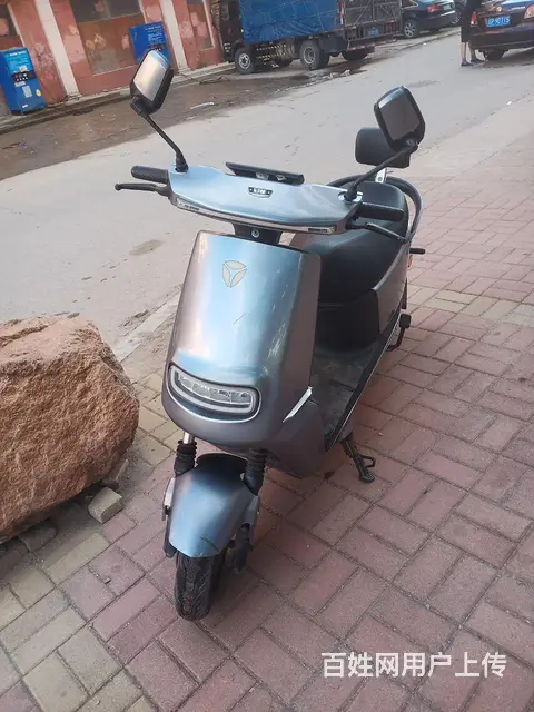雅迪电动车，5块电池 - 图片 5